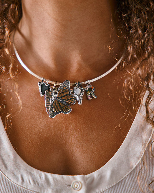 Collet Neck Collar