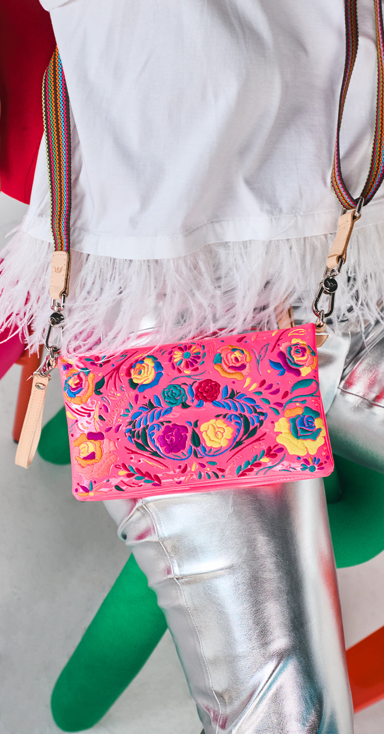 XO Uptown Crossbody – Consuela