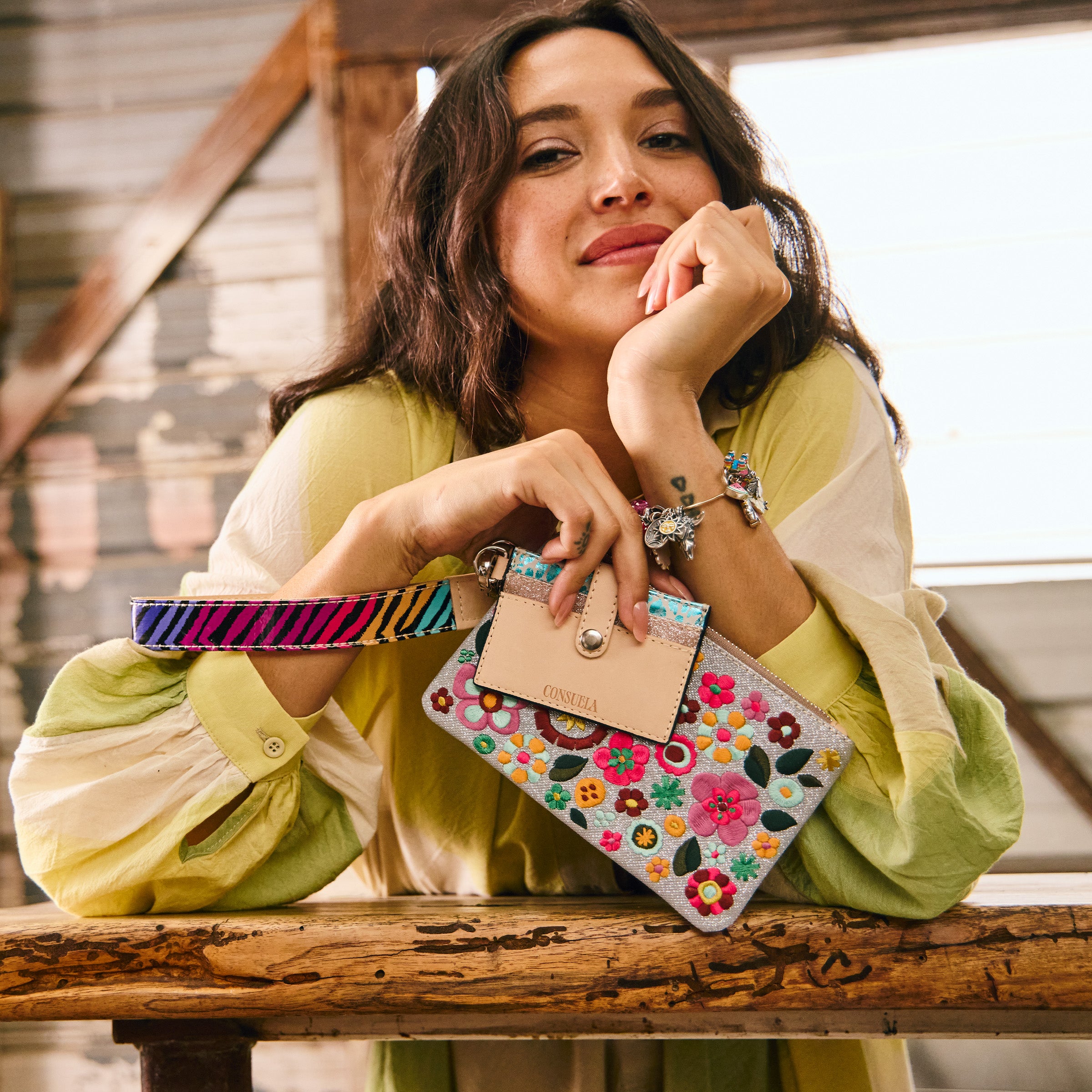 cocone 2023 ウィンターコレクション ジュエリーカシス Wallet | Tink Combi | Consuela