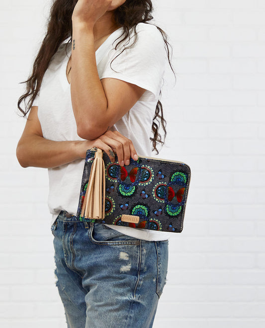 Jessi L-Shaped Clutch